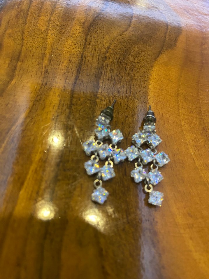 Gümüş renk taşlı  Kadın Küpeleri 3 cm - Görsel 5