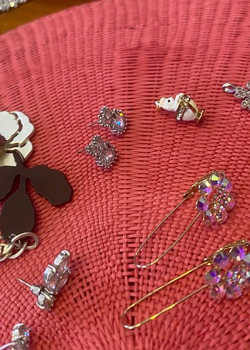 Renkli ve taşlı çeşitli takılar tane 200 tl sorarak alınız - Görsel 11