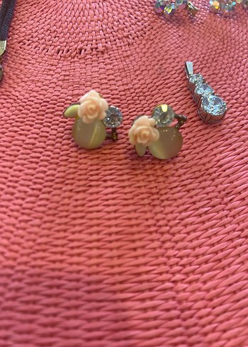 Renkli ve taşlı çeşitli takılar tane 200 tl sorarak alınız - Görsel 6