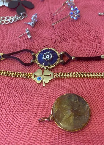 Renkli ve taşlı çeşitli takılar tane 200 tl sorarak alınız - Görsel 9