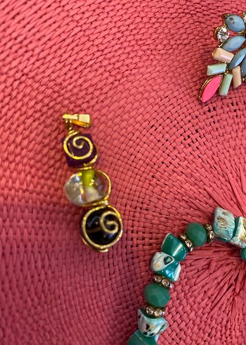 Renkli Boncuklu çeşitli  Takılar tane 100 tl - Görsel 3