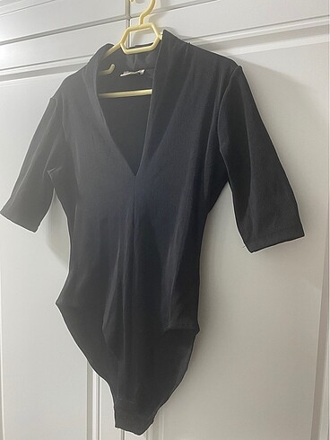 42 Beden H&M siyah esnek body 42