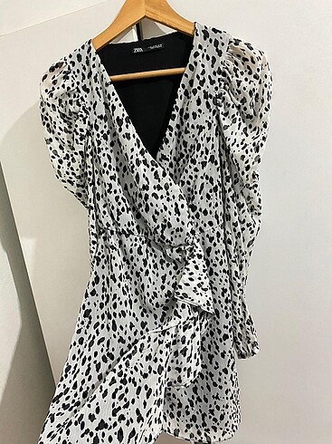 xs Beden Zara elbise