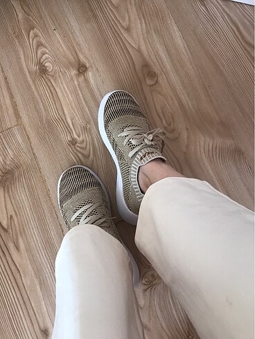 Bej renk sneaker