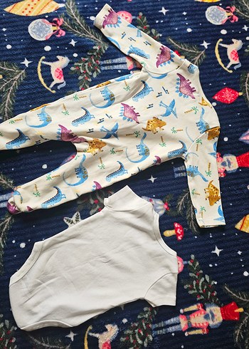 Renkli Desenli Beyaz Bebek Tulum ve Body Seti - Görsel 2