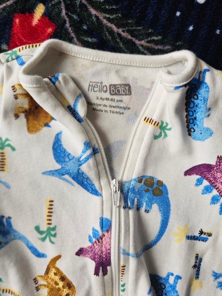 Renkli Desenli Beyaz Bebek Tulum ve Body Seti - Görsel 3