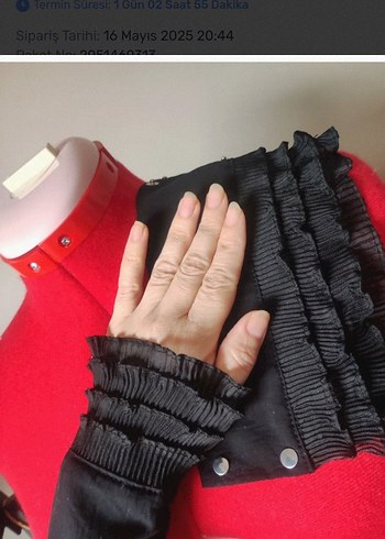 Kırmızı Gotik Fırfırlı Kadın kolluk