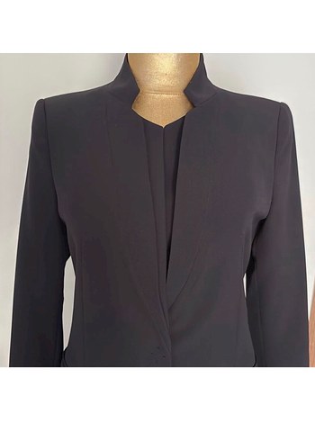 Zara Sikligin Simgesi Siyah V Yaka Blazer
