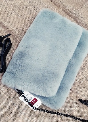 Stradivarius peluş çanta