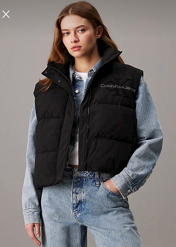 Calvin Klein Siyah Kadın Şişme Yelek - Görsel 4