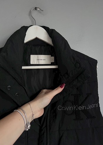 Calvin Klein Siyah Kadın Şişme Yelek - Görsel 10