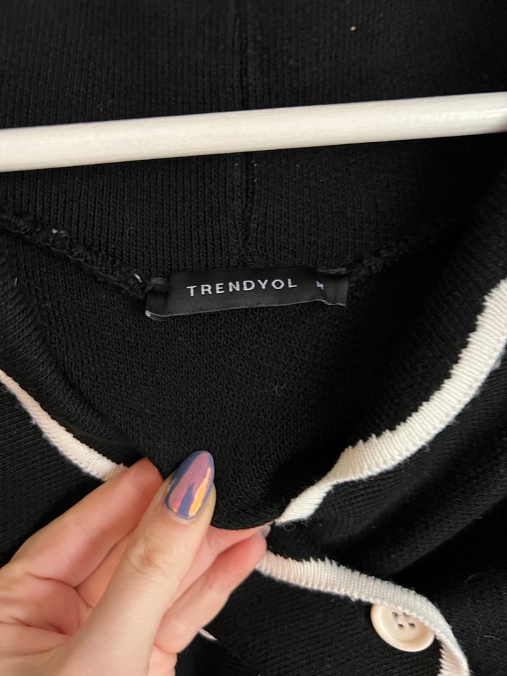 Düğmeli Siyah Midi Kadın Hırka - Görsel 3