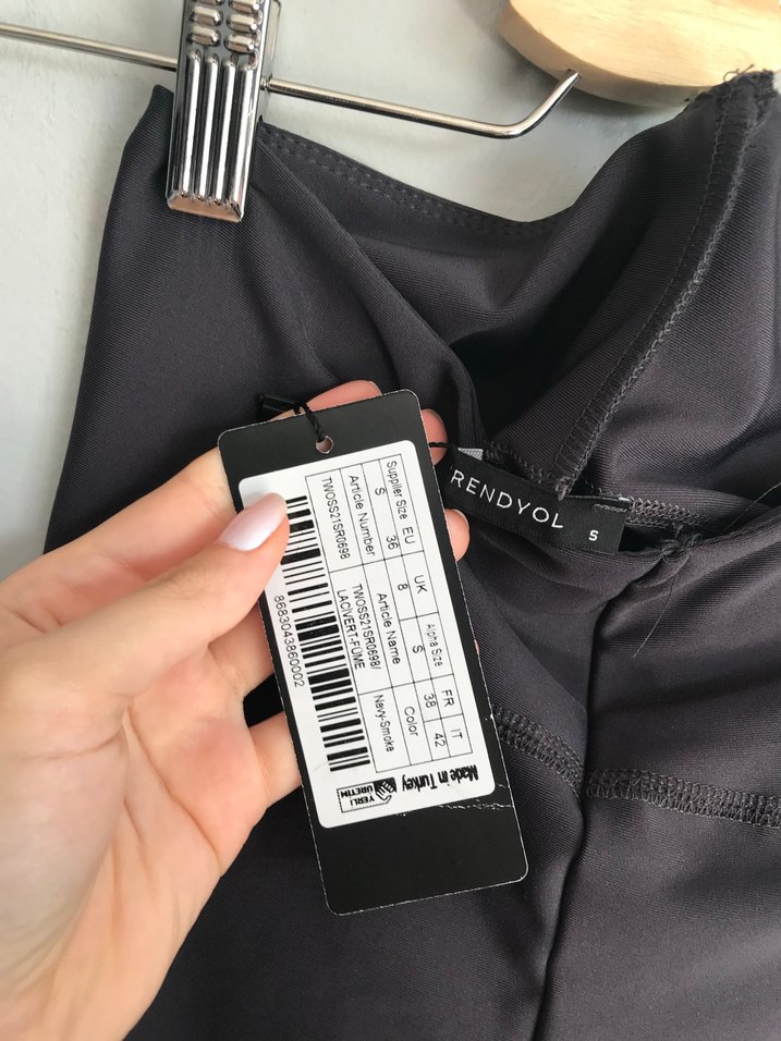 Kadın yeni ve etiketli biker şort - Görsel 3