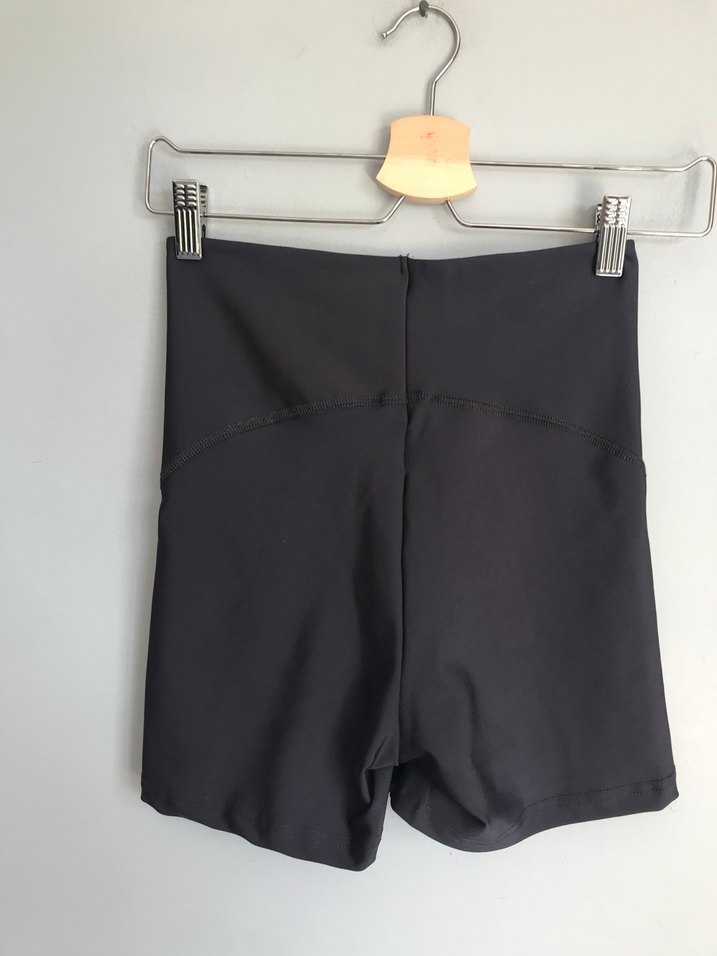 Kadın yeni ve etiketli biker şort - Görsel 4