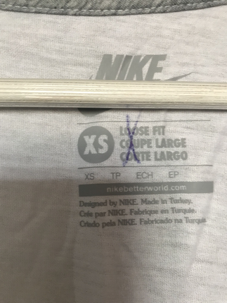 xs Beden Nike XS bol kesim beyaz yeni tişört 
