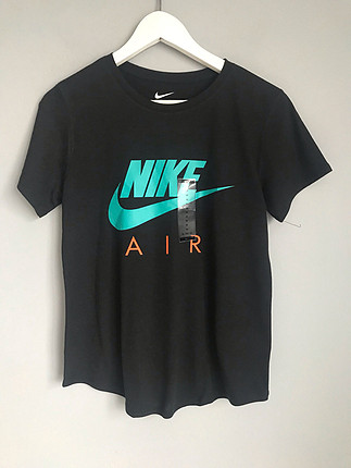 Nike M beden yeni tişört 