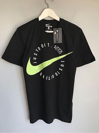 Nike S Yeni Tişört