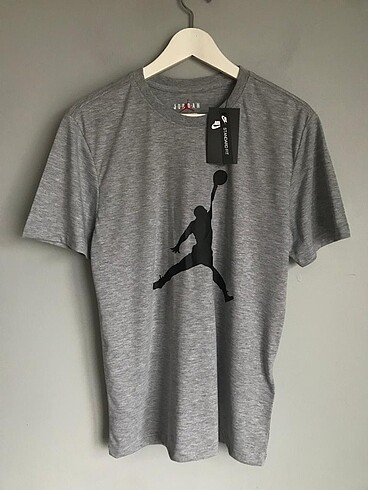 m Beden Nike M Yeni Jordan Tişört