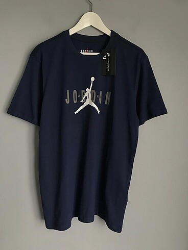 Nike Nike L Jordan Yeni Tişört