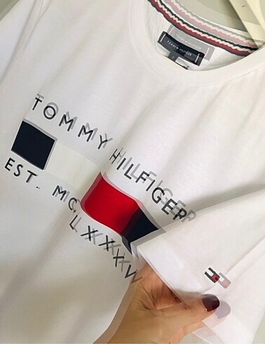 Tommy Hilfiger S Yeni Tişört