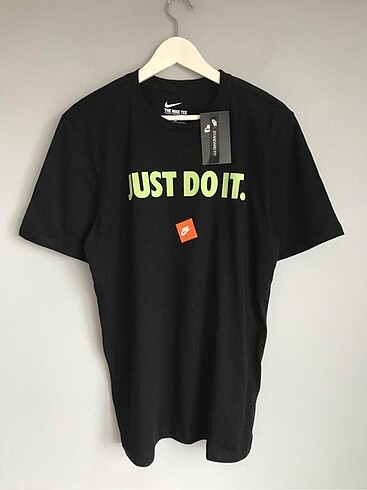 Nike Nike M Yeni Tişört