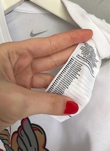m Beden beyaz Renk Nike M Yeni Tişört