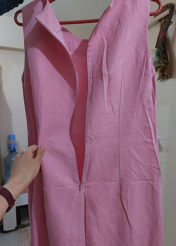 42 Beden Zincir Detaylı Pembe Midi Keten Elbise