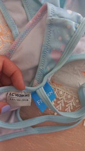 4 Yaş Beden Kiz cocuk lisansli bikini.