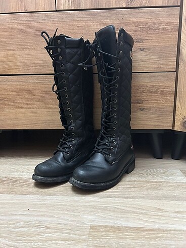38 Beden siyah Renk Çizme