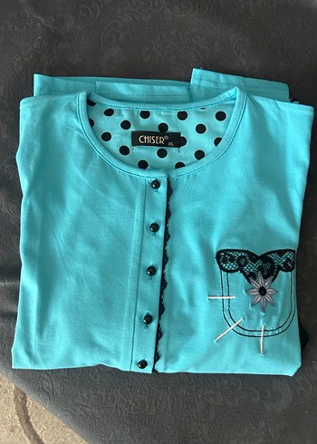Turkuaz Nakışlı Kısa puantiyeli pijama