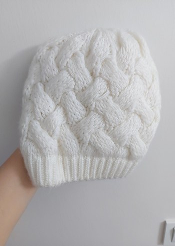 Beyaz Kadın Örgü Bere - Görsel 2