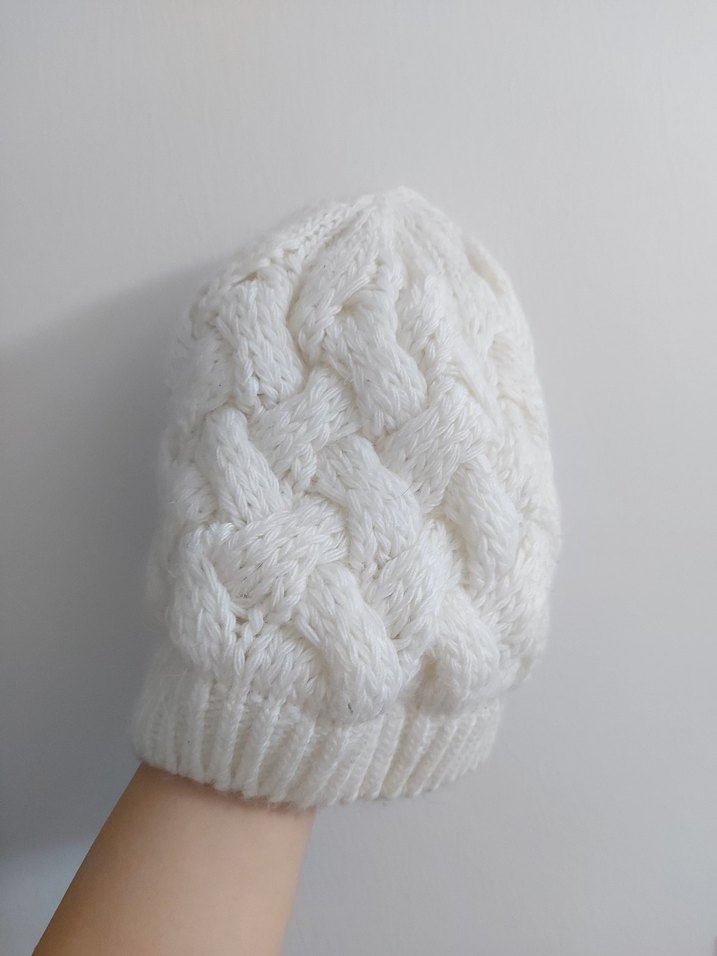 Beyaz Kadın Örgü Bere - Görsel 3