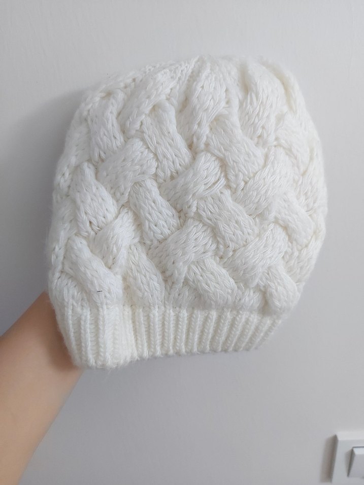 Beyaz Kadın Örgü Bere - Görsel 2