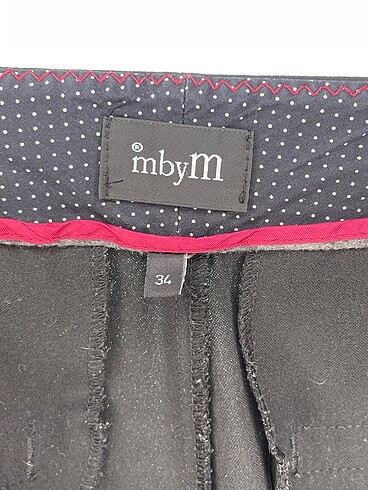 34 Beden siyah Renk PreLoved Kumaş Pantolon %70 İndirimli.