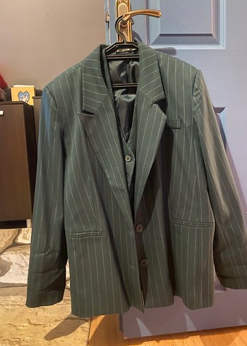 Gri Çizgili Kadın Blazer Ceket