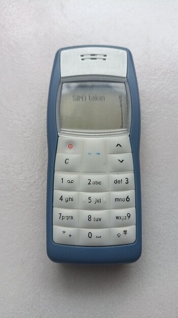Tuşlu asker telefonu