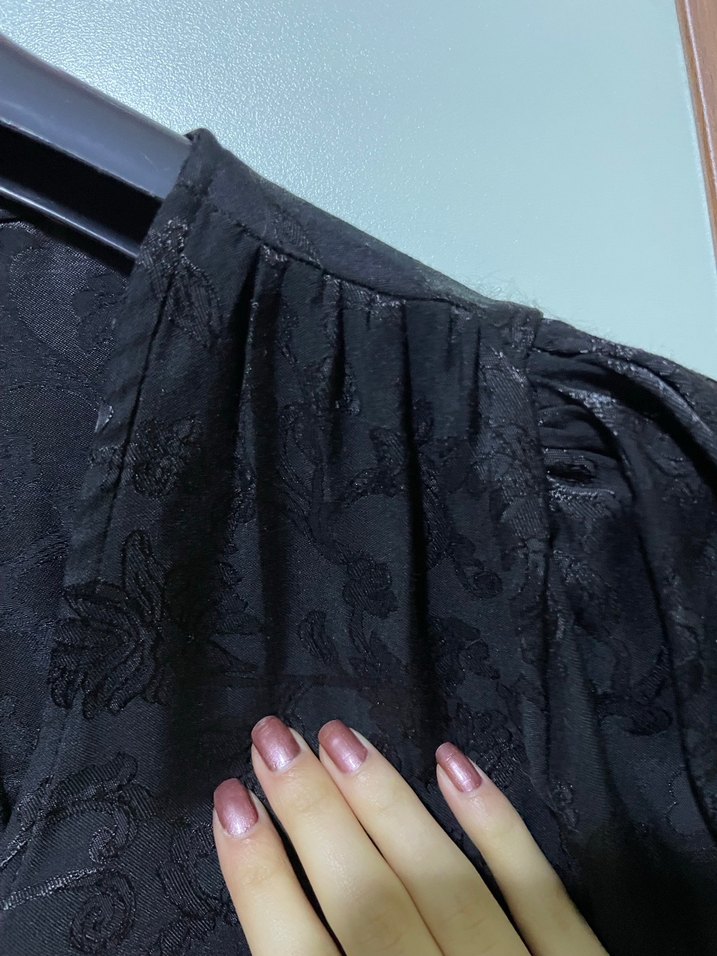 Düğmeli Siyah Elbise - Görsel 3