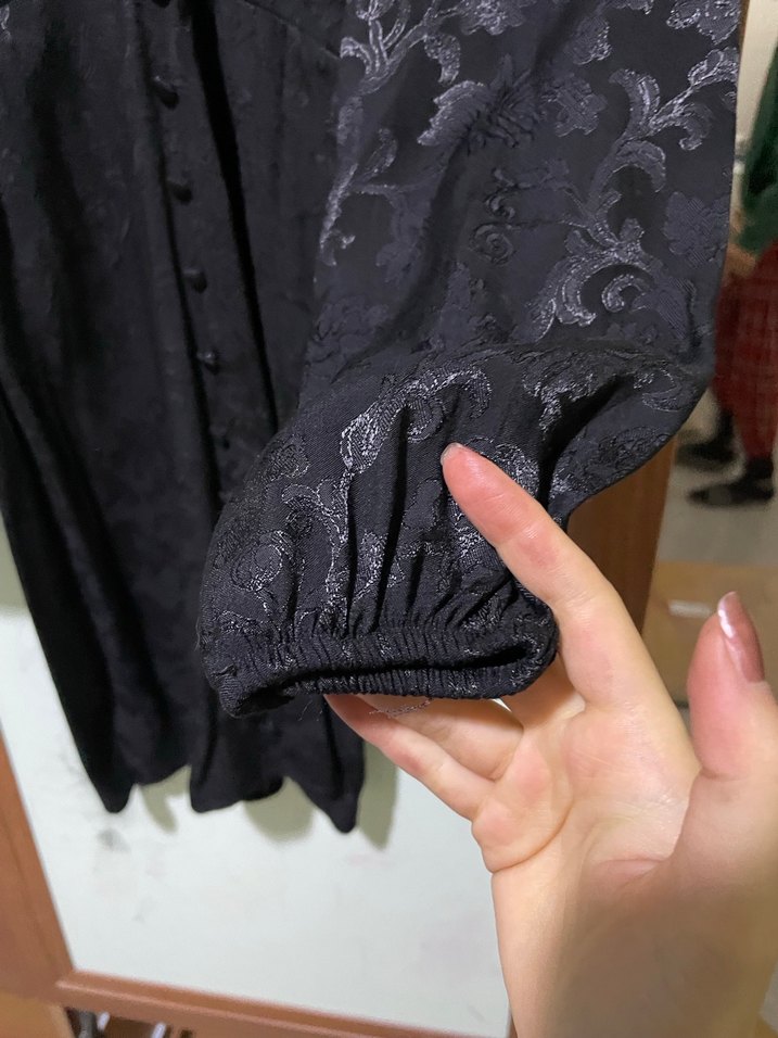 Düğmeli Siyah Elbise - Görsel 2