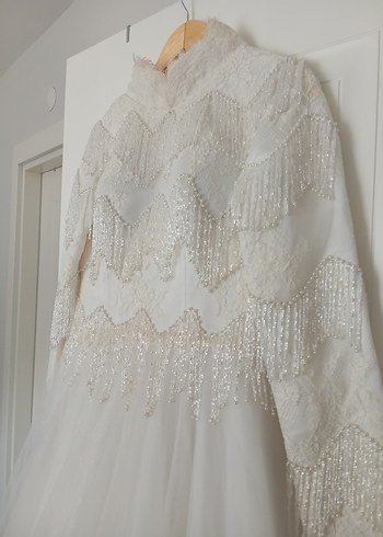 Tesettür Boncuk İşlemeli Beyaz Gelinlik - Görsel 4