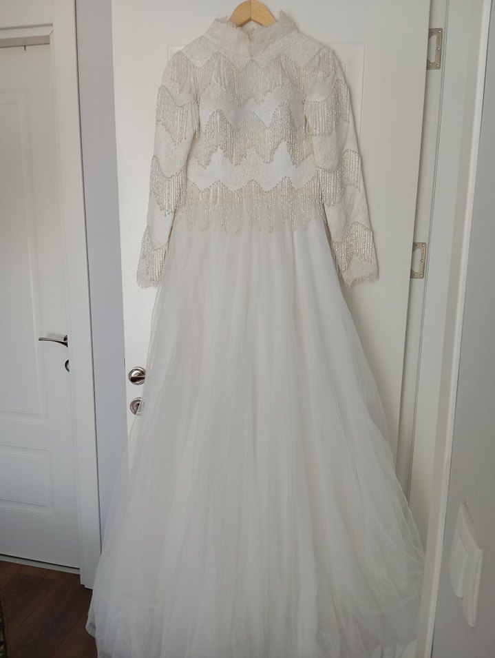 Tesettür Boncuk İşlemeli Beyaz Gelinlik - Görsel 3