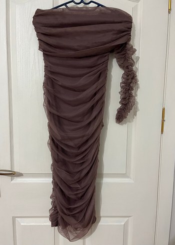 Drapeli Tek Kol Uzun Kahverengi Abiye Elbise - Görsel 2