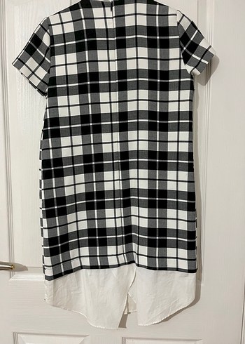 Kısa elbise - Görsel 2