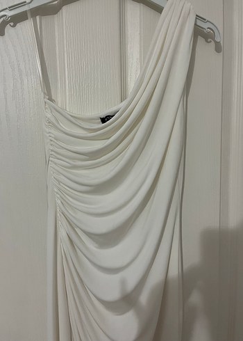 Beyaz Drapeli Uzun Abiye Elbise - Görsel 4