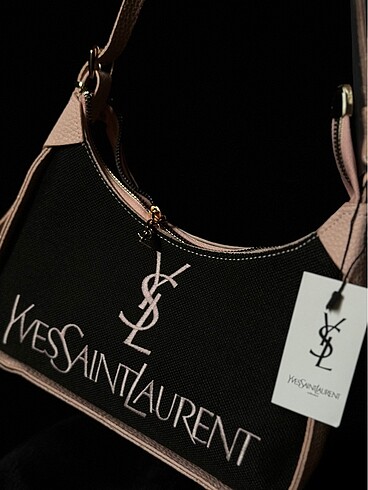 YSL MODEL