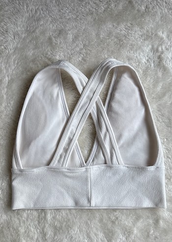 Beyaz Spor Sütyeni Çapraz Askılı - Görsel 2