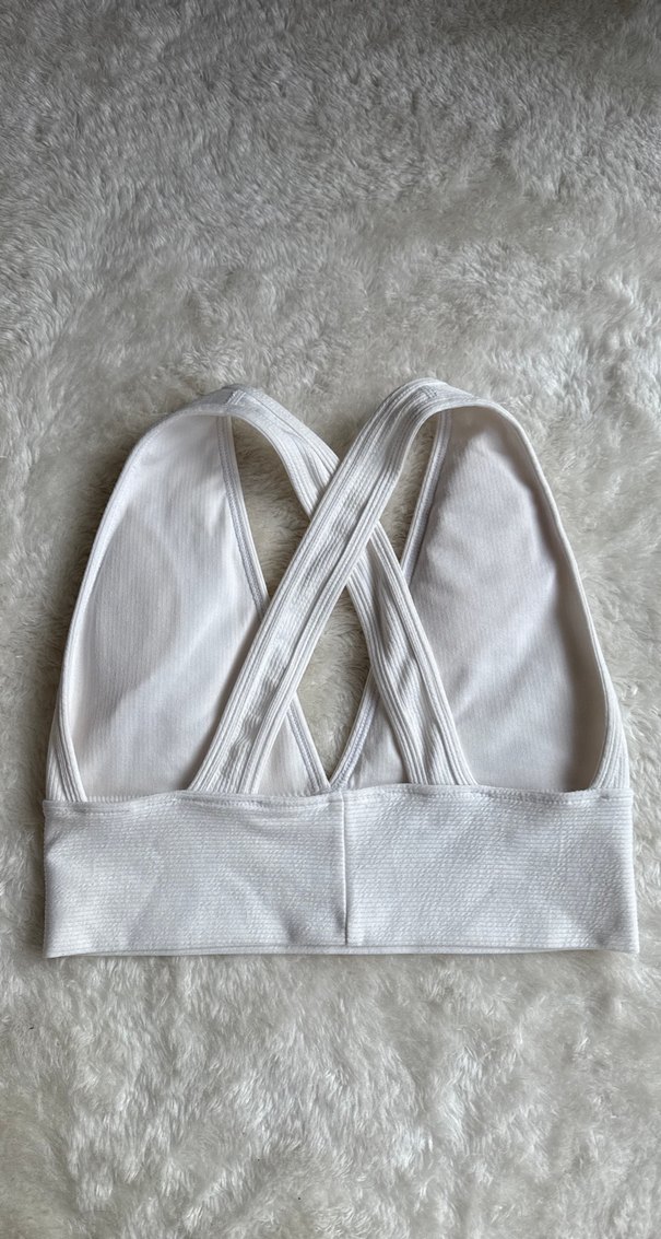 Beyaz Spor Sütyeni Çapraz Askılı - Görsel 2