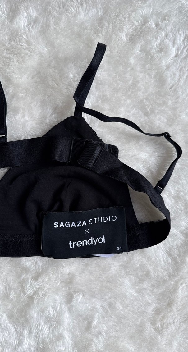 Siyah Parlak Taşlı Strappy Büstiyer - Görsel 4