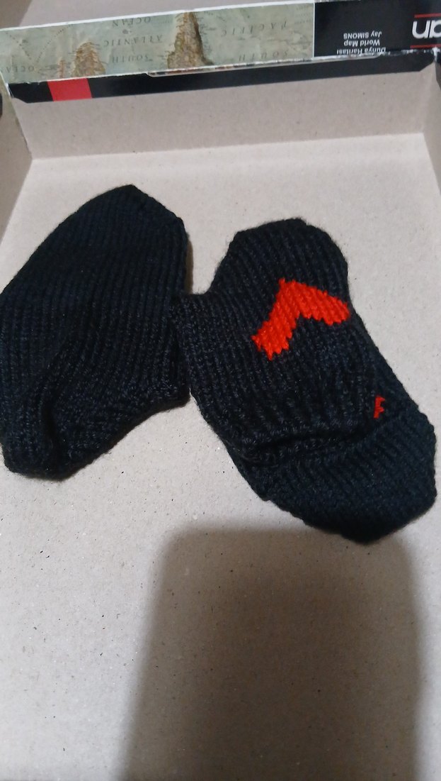 Siyah kız Çorap, Kırmızı Kalp Detaylı - Görsel 2