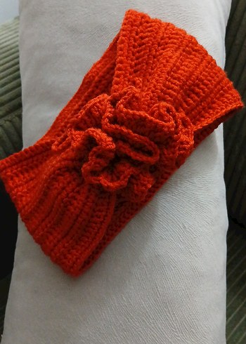 Kırmızı Örgü Kadın boyunluk - Görsel 2