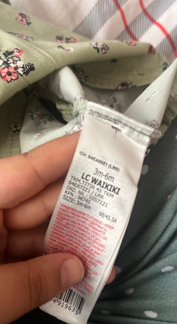 Kız Çocuk Nakışlı Düğmeli Kolsuz gömlek - Görsel 5